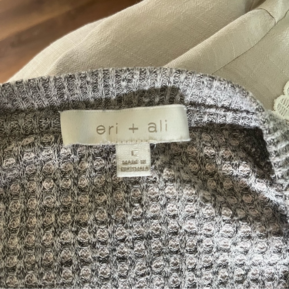 Anthropologie Eri + Ali Sweater, size large - Picture 5 of 5